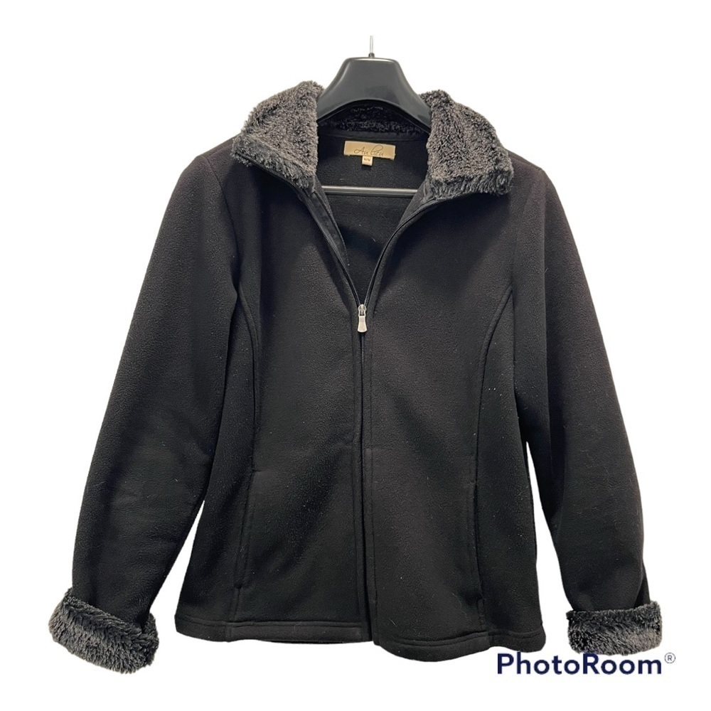 𝅺au Lieu thick black fleece with faux fur trim